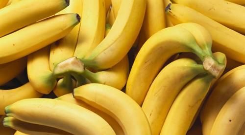 香蕉和此物一起吃，半個月下來，睡眠好了，肚子平了，皮膚更水嫩