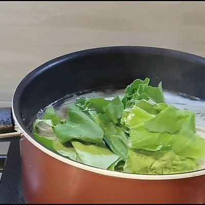 鸡蛋家常汤面