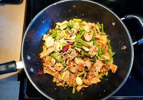 冬季天气寒冷时，不妨试试这三道菜