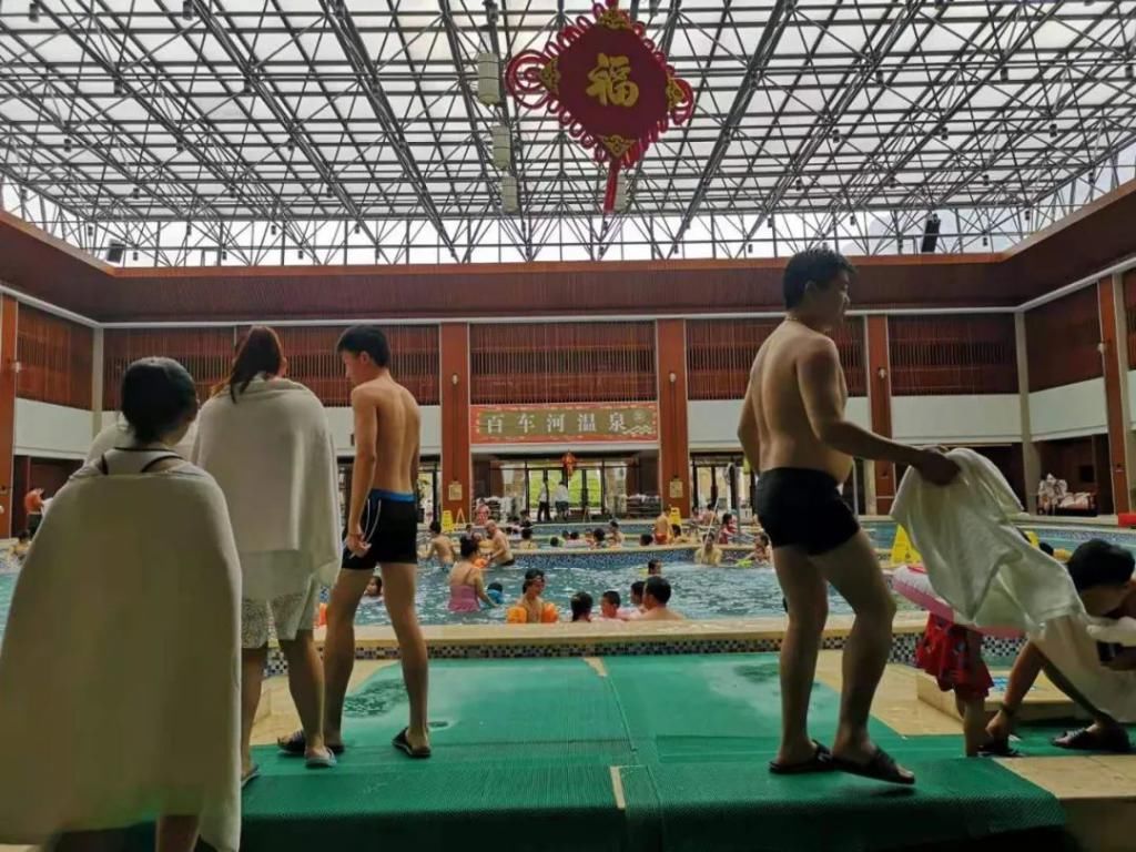 水城：乡村旅游持续火爆 就地过年成新风尚