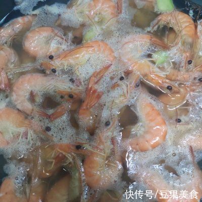柠檬酸辣虾|柠檬酸辣虾这样做，秒变米饭杀手