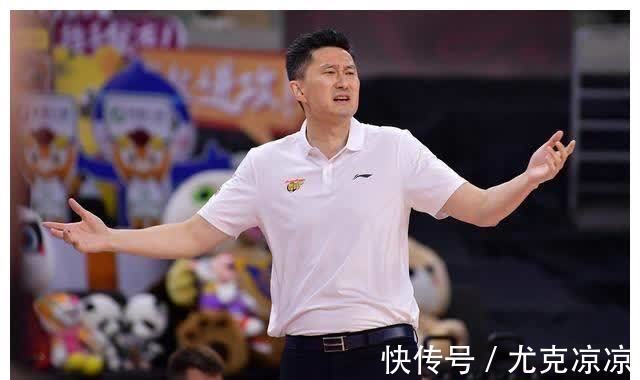 cb杜锋开启养狼计划,私下培训王哲林是为了给广东队树敌?