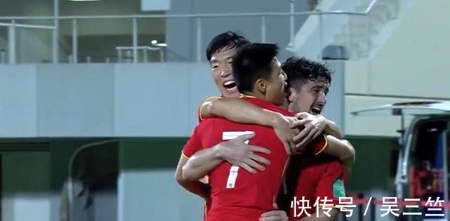 徐新|李铁大胆变阵3球大胜,洛国富阿兰领衔锋线,首发11人阵容浮现