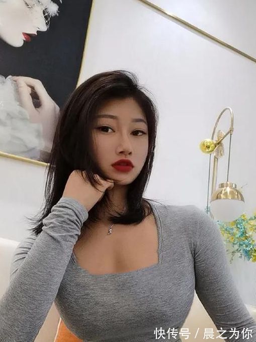 健身房|00后健身妹子,甜美笑容,妙曼身姿凸显性感,自律成就了她