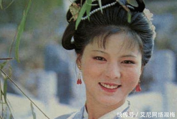 喜欢|袭人稳重大方,为何不被大众喜欢?背后放暗箭的朋友,很可怕