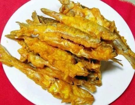 淀粉|炸鱼时,用面粉还是淀粉?都不对!教你正确做法,酥脆鲜嫩特别香