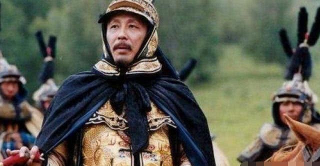 大臣|康熙不跪孔子,大臣慌忙找了个布遮住1个字,立刻乖乖跪下了