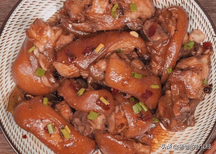 猪蹄这样做太好吃,软烂入味,3步上桌,美味又营养的育儿美食