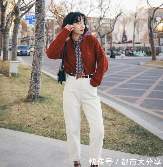 毛衣|今年流行的“红色毛衣”，如何搭配才显高级气质