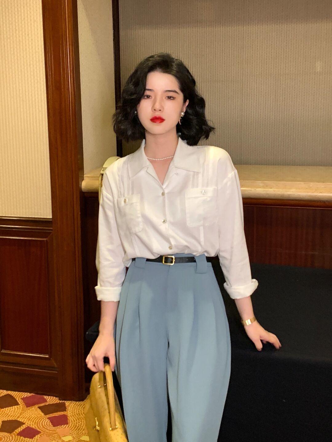 西装外套|早秋这样搭,波波头短发搭配大地色衬衫连衣裙,复古又潮流 !