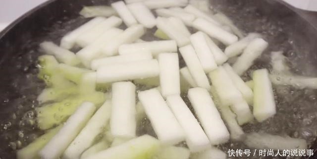  冬瓜|想吃冬瓜糖不用买，手把手教你自己做，当零食也能做糕点，真好吃