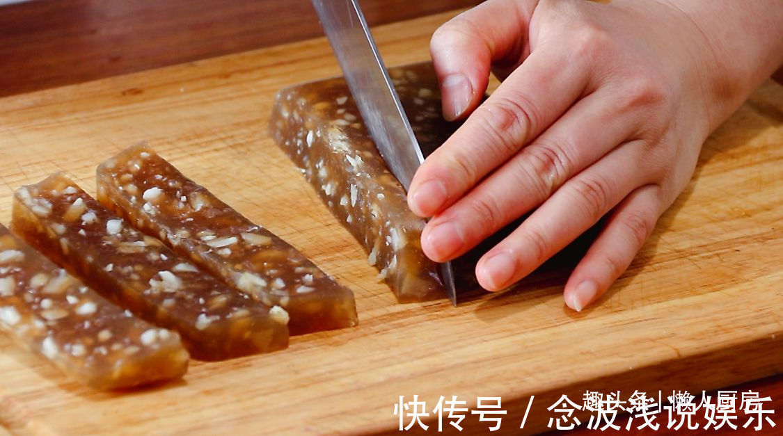 马蹄|这种马蹄糕卖3元多一斤，吃起来软软弹弹，里面脆脆的