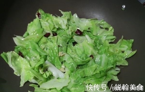 手撕包菜|胃不好就多吃它,养胃护胃身体好,隔三差五吃1次,胃慢慢好起来