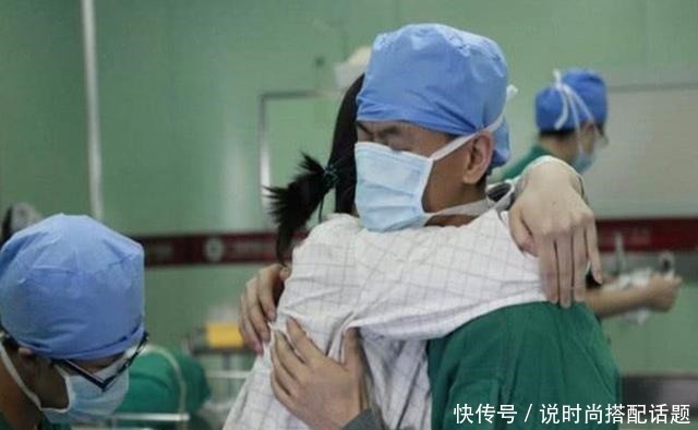 独自一人|孕妇深夜生二胎,女儿独自一人在产房外等候,护士询问后哽咽