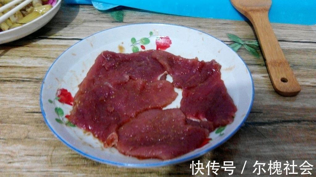 五香粉|在家制作香煎芝士猪排,味道浓郁,营养健康