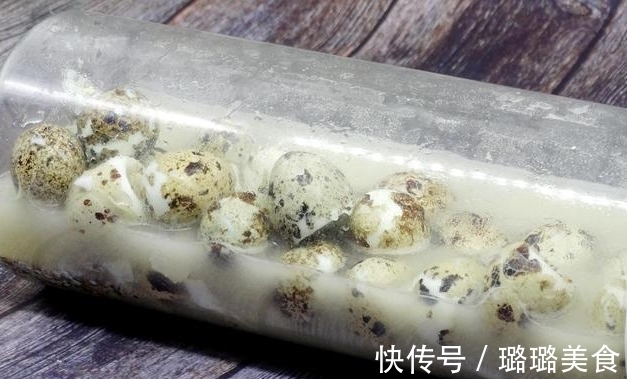 脑磷脂|煮鸡蛋时，最好别直接下锅，教你一招，煮出来不开裂自动脱壳