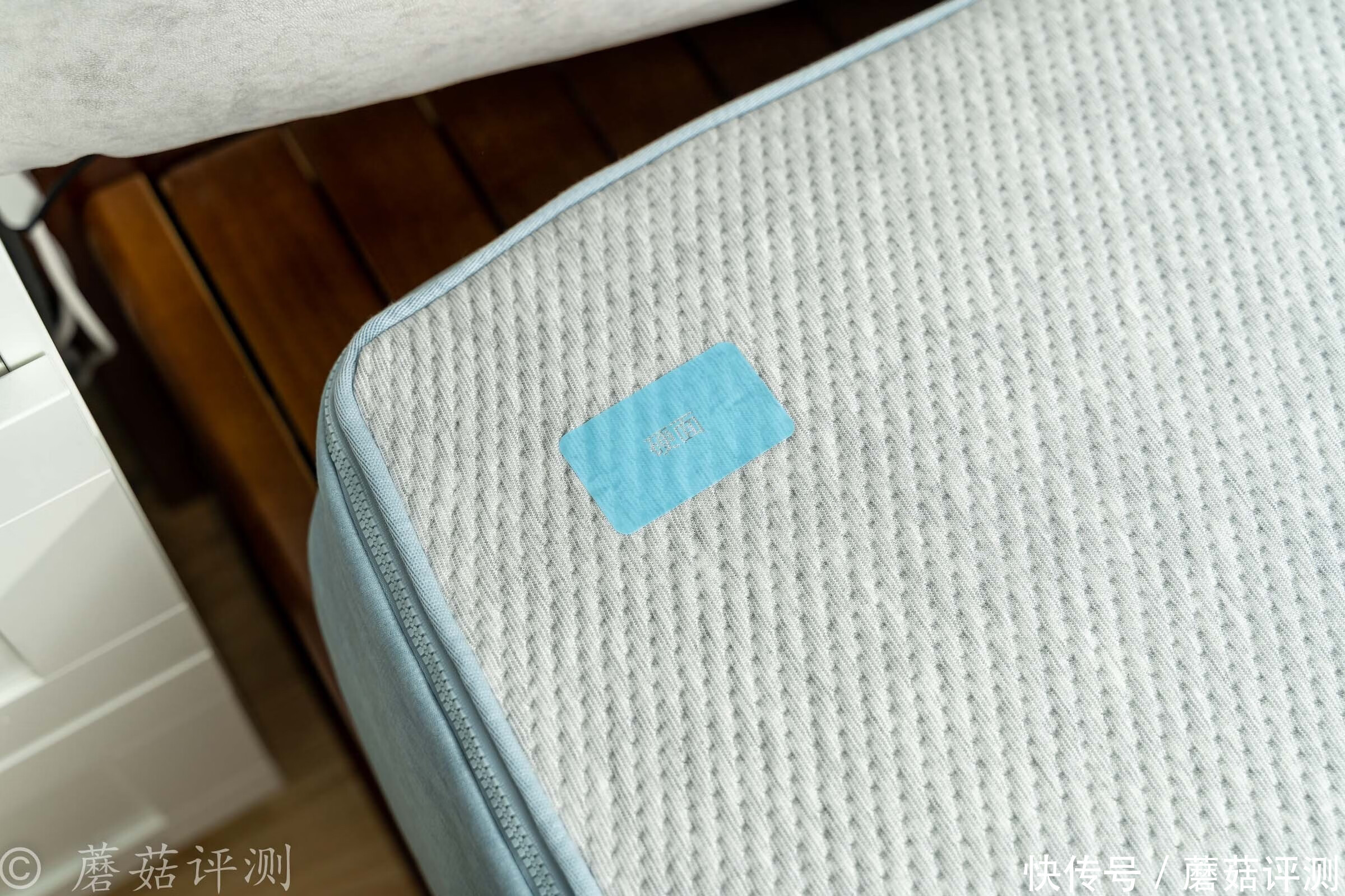 床垫|软硬兼具,好睡舒适、网易云舒零压感软硬两用弹簧床垫 体验评测