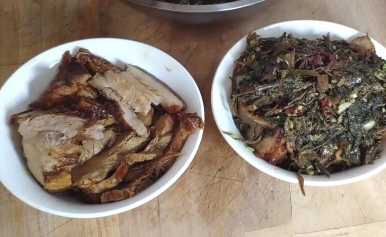 家里来客人了,来到硬菜“梅菜扣肉”,做法简单,香酥软烂