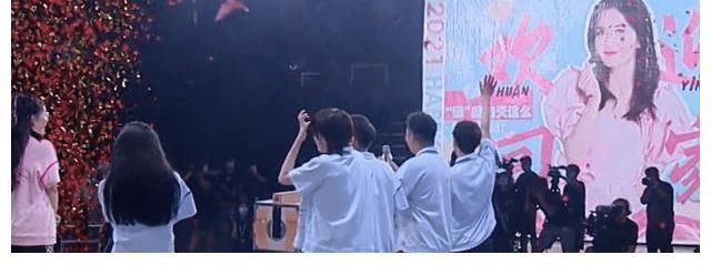 数据显示,谢娜成为《快乐大本营》的累赘,煽情部分七成观众换台