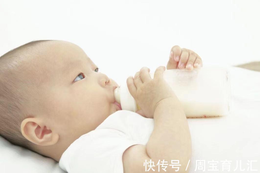 宝宝|喝奶的宝宝需要补水吗?识别几大“缺水信号”,别等宝宝渴了再喂