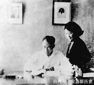 著名诗人,非要转行去制药,没想到转行很成功,还研发出儿科圣药