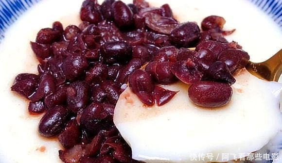 最近迷上吃“它”,无需烤箱,一拌一蒸就出锅,香甜丝滑,真好吃