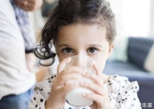 家庭|给孩子补脑最好的食物，牛奶排第4，第一名多半家庭都有，记得吃