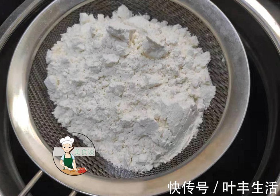 原来做月饼这么简单，配方简单零添加，比买的还香，一次性就成功