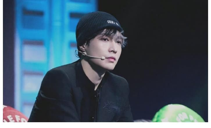 张艺兴|张艺兴表现出了，对舞者的敬仰和尊重，他像是一个带着目的学者！