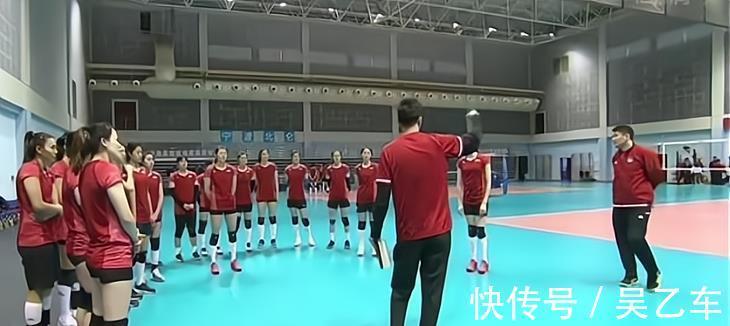 中国女排|蔡斌委派，37岁前国手上位，李盈莹迎蜕变良机，扣球手法坚持多变