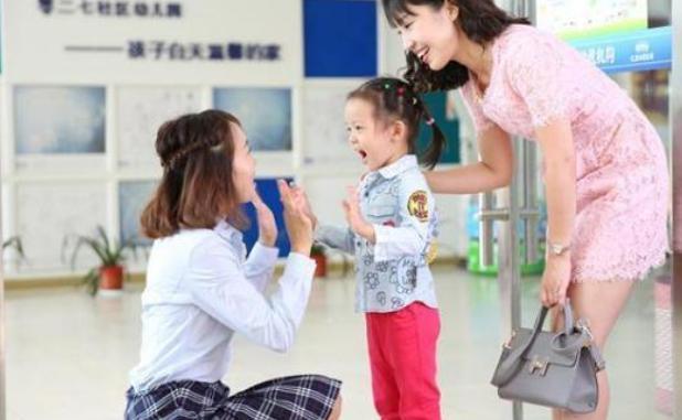 小名|小学生因姓名“简单”爆红,全程仅2笔,老师:不怕,还有弯钩!