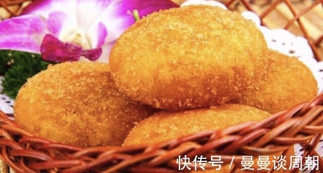 早餐就该吃煎饼，不发面，不揉面，外酥里嫩，口口香甜，上桌吃光