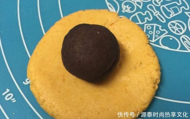 南瓜饼怎么做才好吃推荐3种家常做法,软糯甜香,孩子的最爱