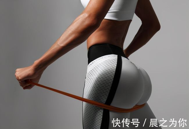 臀部|30岁健身博主,完美曲线,看不出生过孩子,练臀塑形她有一套哦