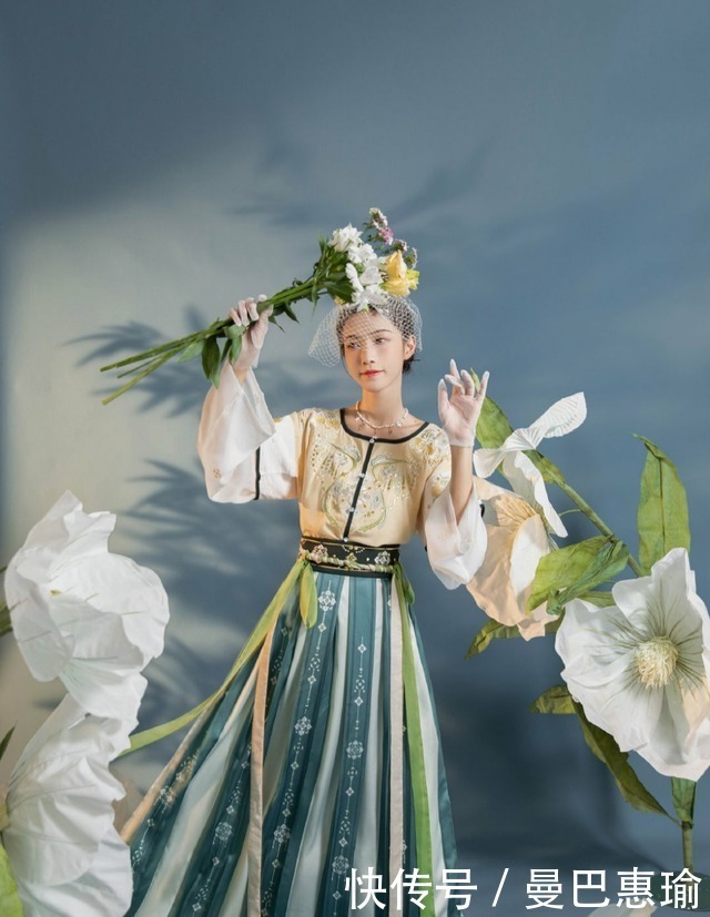 汉服|汉服也有“茶艺风”,风格清新又自然,穿上它们比“绿茶”还美