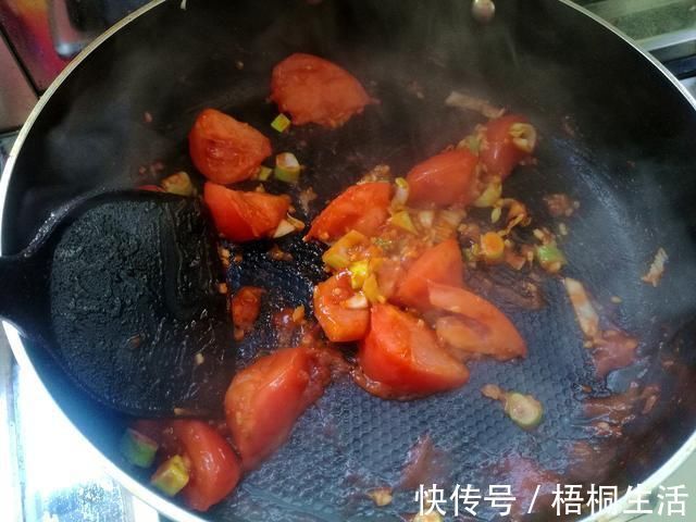 面条|烧茄子，我最喜欢这做法，少油健康，拌米饭浇面条味道绝了