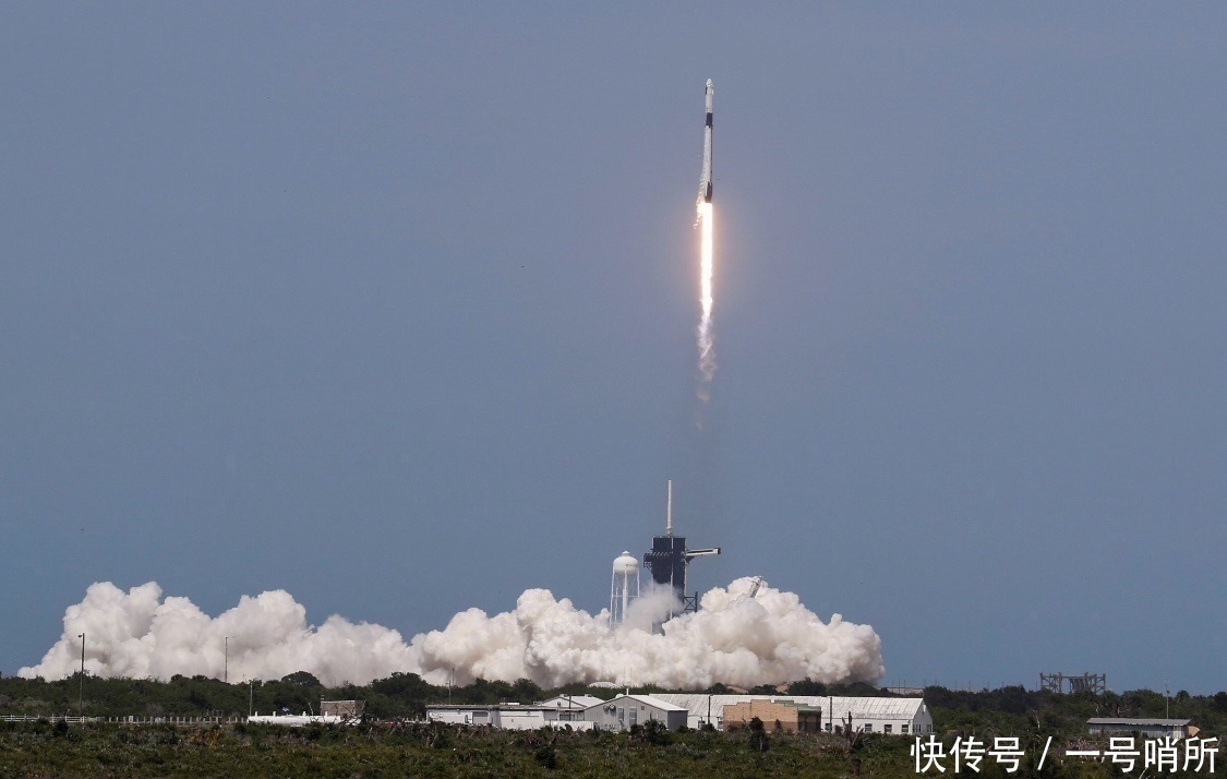 宇航员 奇怪美龙飞船对接点为何选在我国上空,航天专家给出说法