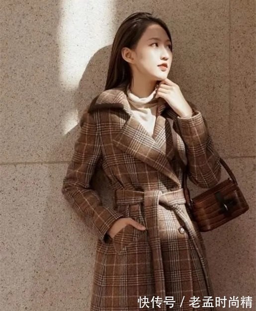 羽绒服|高级有品位的服饰穿法,精致洋气魅力无限,轻松掀起一波时尚潮流