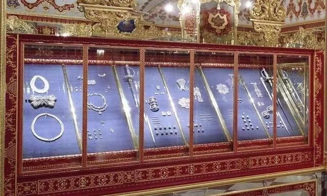 德国绿穹珍宝馆10亿珠宝被盗，这些珠宝恐无缘再见