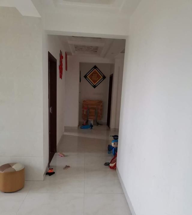 这个城市|娶了个邋遢媳妇,32万装修的新房半年乱成狗窝,客厅不堪入目