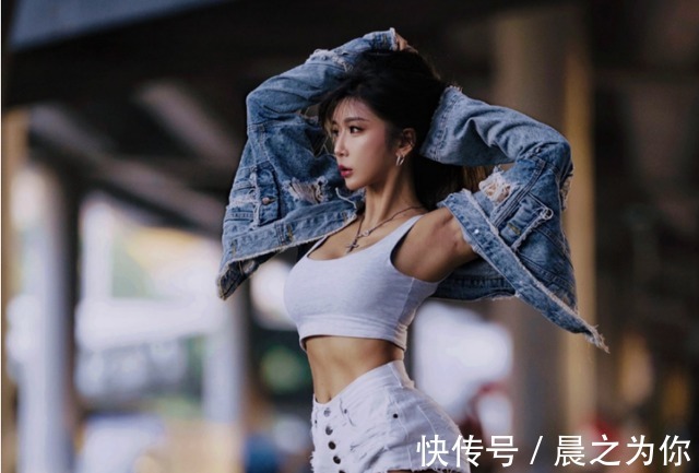 get|有“中国第一美臀”之称的她,腰臀比令人羡慕,3个动作get同款