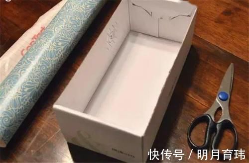 她每次有“空鞋盒”就留起来，竟为她省了好多钱！