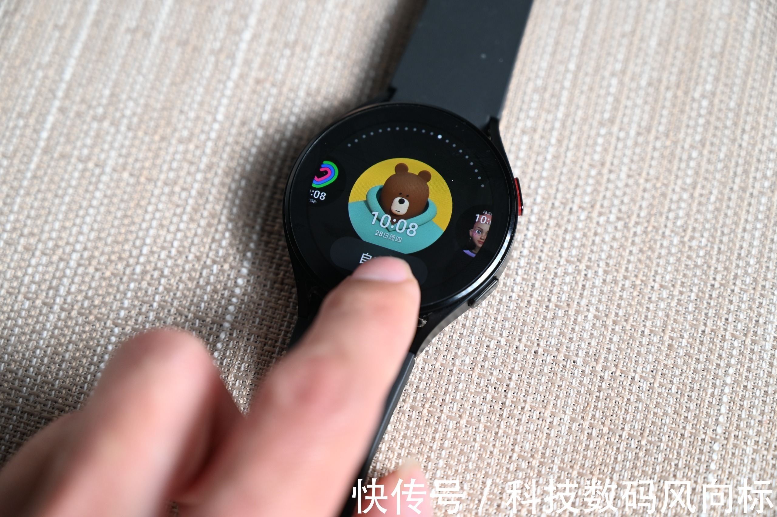 G做工精巧的腕上多面手，运动健康功能是亮点，Galaxy Watch4上手