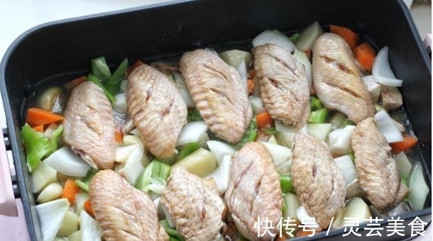 鸡翅蔬菜一锅焖?简单3步易上手,好吃到没得说