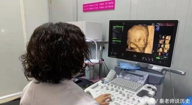 天才胎儿火了,在子宫里掰手指算数,医生