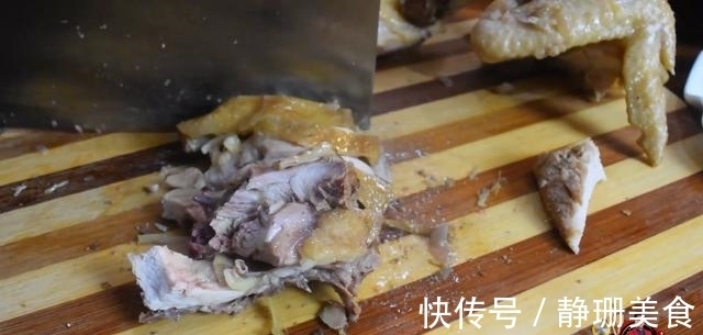 美食坊|电饭煲洋葱焖鸡最好吃的做法，简单美味又下饭，看看你喜欢吃不？