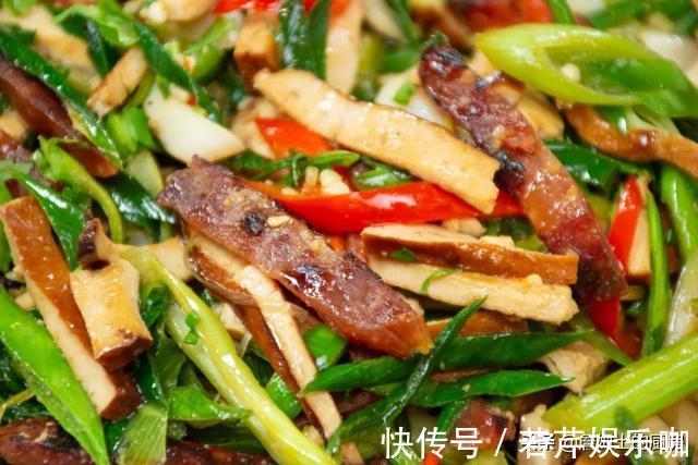 詹姆士|这菜太省心了!随手一炒超级下饭,盘它
