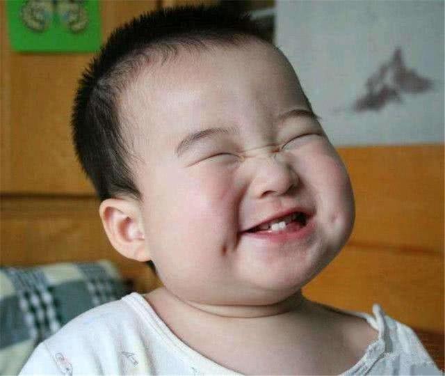 宝宝|“懵圈宝宝”火了,带着一脸茫然的表情出生,网友:这哪像刚出生