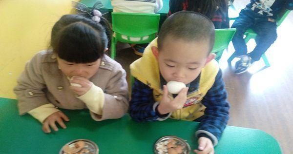 奶奶|2岁孩子食物中毒, 只因奶奶在鸡蛋中加了它, 这种错最不该犯