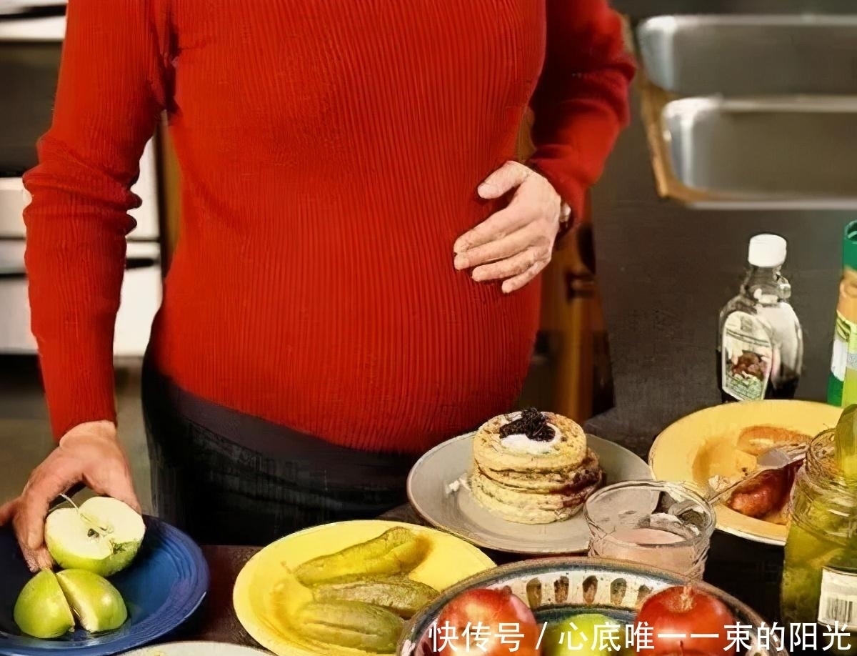 老公|97年准宝妈孕妇餐火了,无人照顾自己做懒人饭,网友:看着心疼